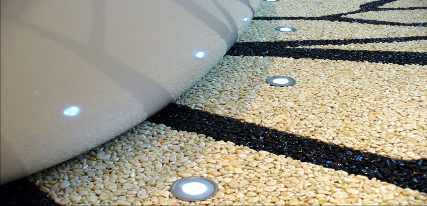 No. 2 CREMA / No. 8 NERO